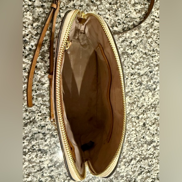 Michael Kors Star Crossbody Bag - Picture 3 of 6